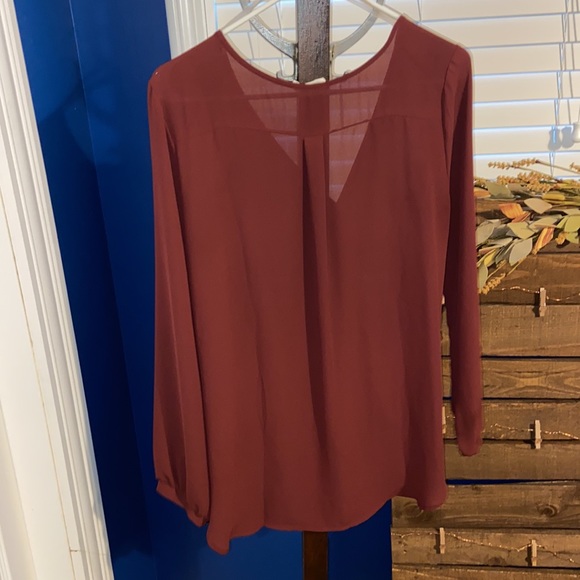 Maroon shirt - Picture 2 of 2